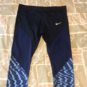 NEW Nike Workout Leggings